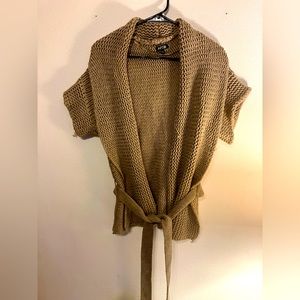 Knit short sleeve cardigan